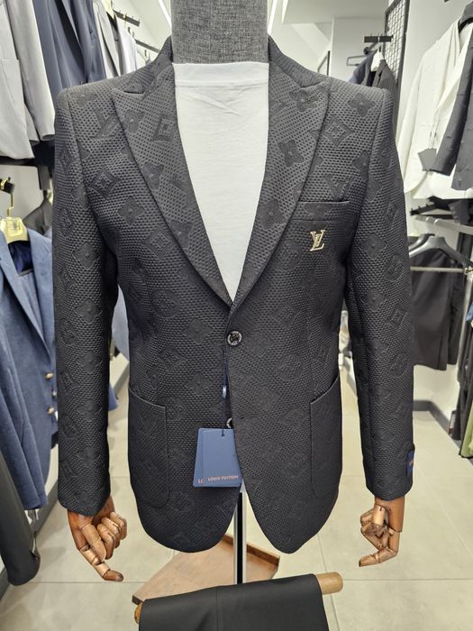 Costum barbati LOUIS VUITTON super calitate