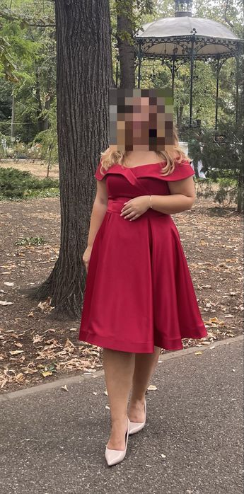 Vand rochie de ocazie