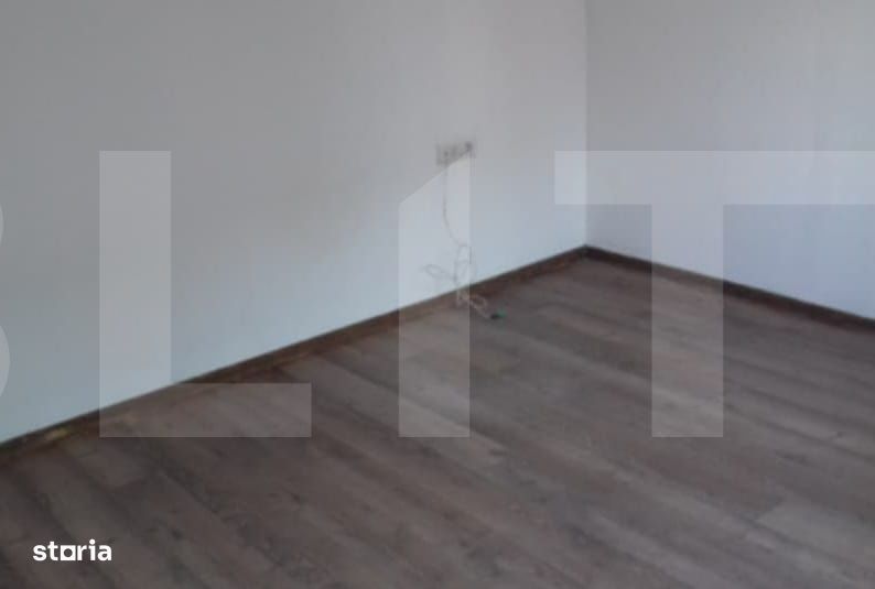 Spatiu comercial de 13 mp de inchiriat – parter, zona Piata Mare