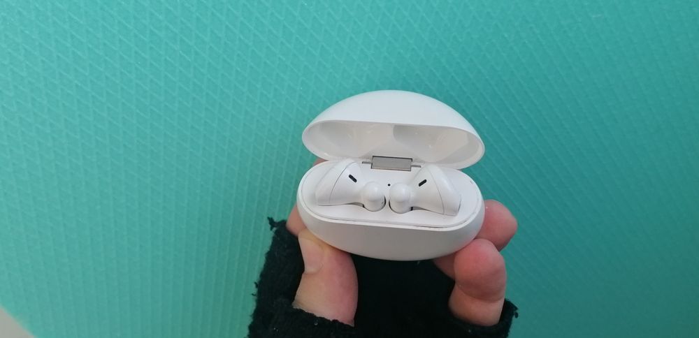 Безжични блутут сшушалки Huawei freebuds 3