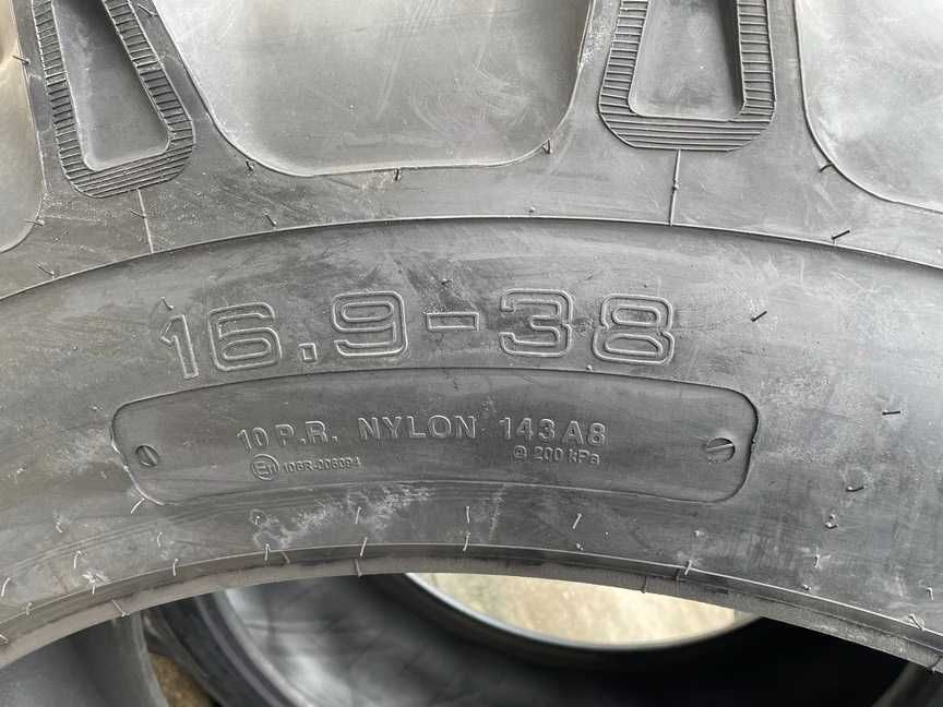 16.9-38 cu 10 pliuri cauciucuri noi marca CEAT pentru tractor spate
