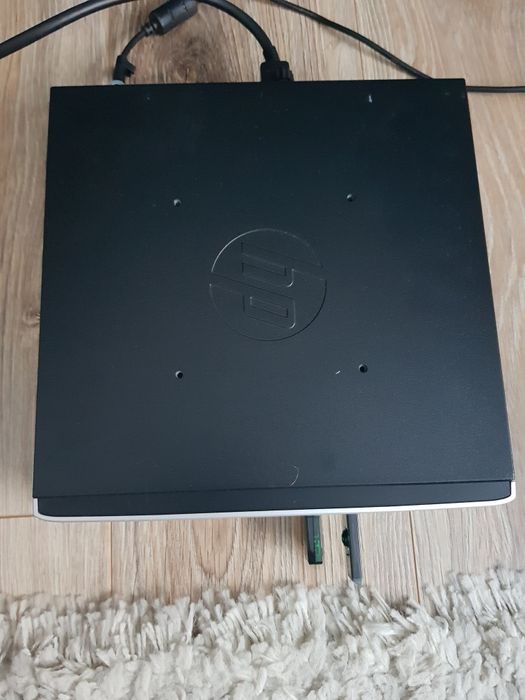 Desktop HP procesor I3