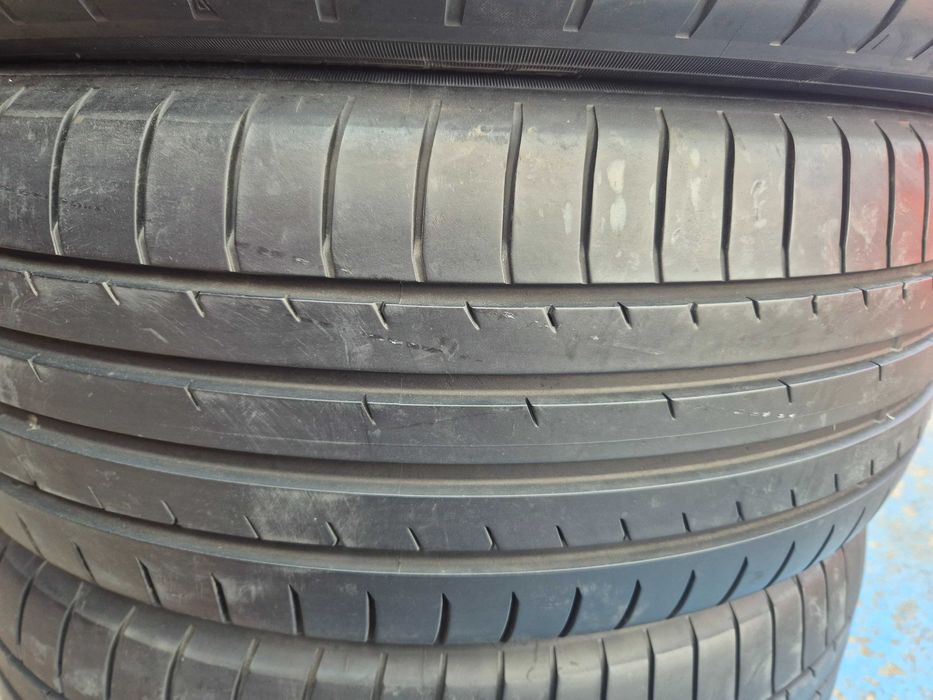 4 Anvelope de VARA - 235/50/20 - TOYO - CA UNELE NOI - DOT 2023