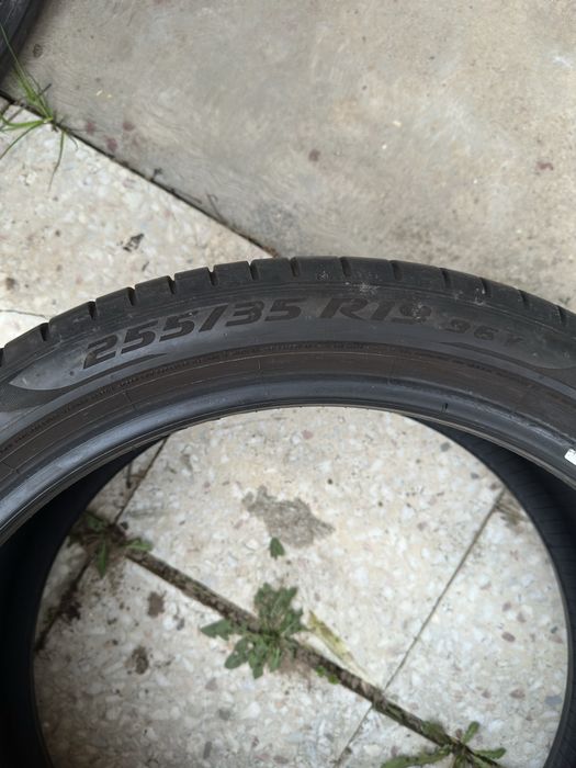Anvelope Vara Pirelli R19