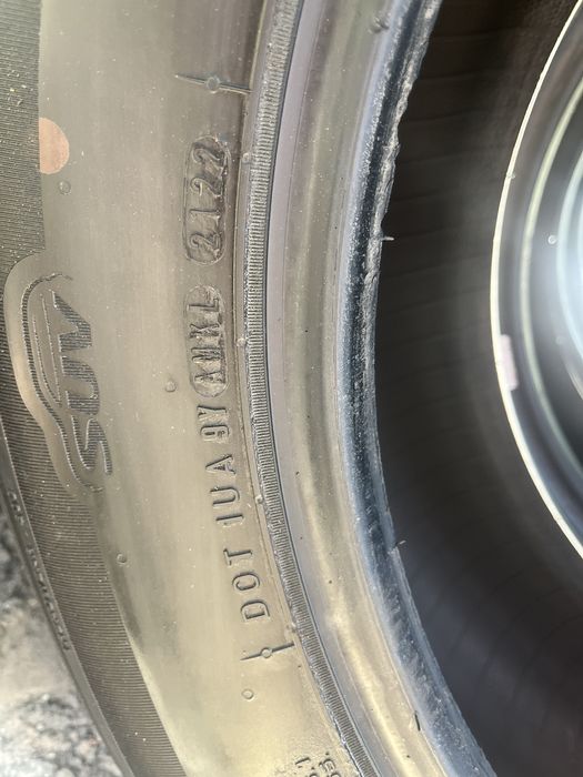 Продам комплект 235/65/17