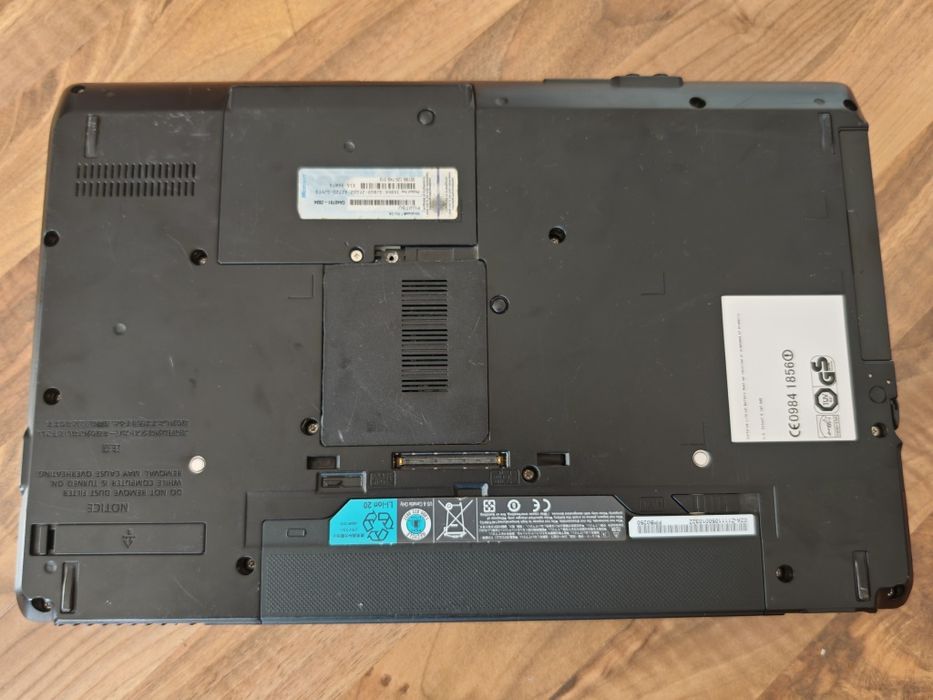 Fujitsu LifeBook E751