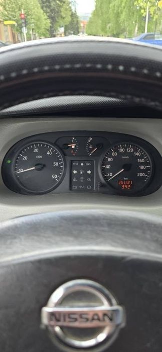 Бус Nissan Primastar