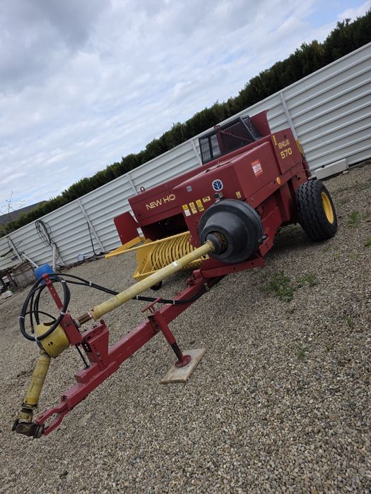Presa de balotat balotiera New holland 570