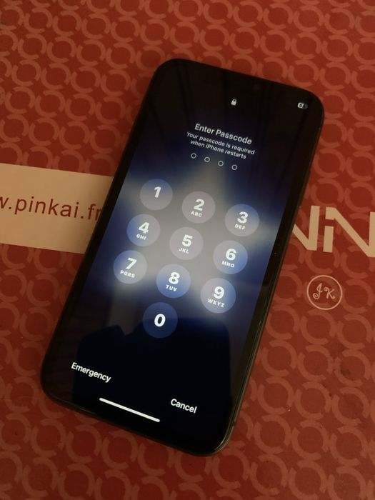 IPhone 11 Перфектен за части