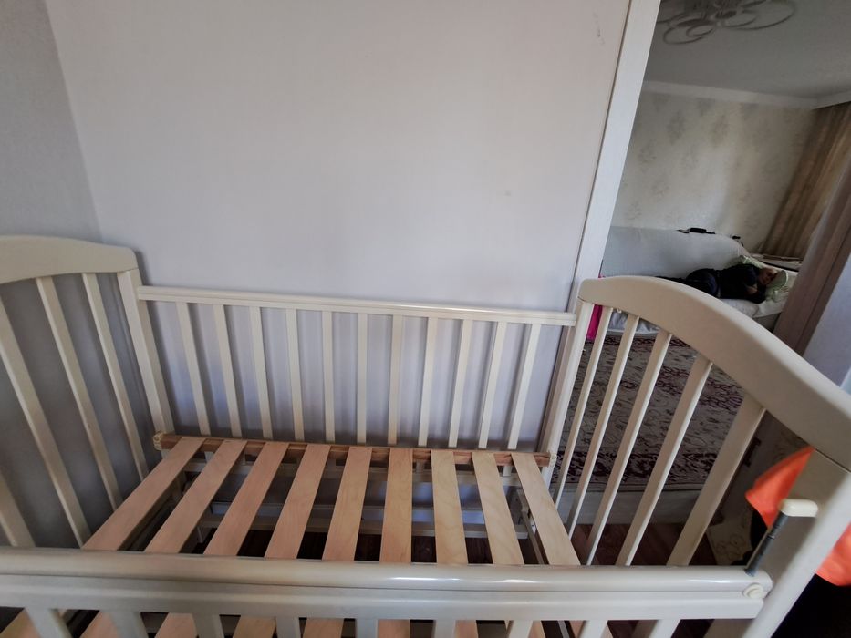 Продаётся кроватка детская