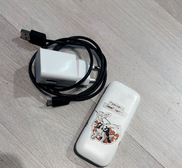 Samsung с зарядно