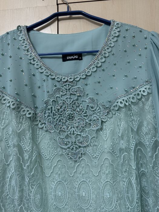 Продам нарядное платье 50р