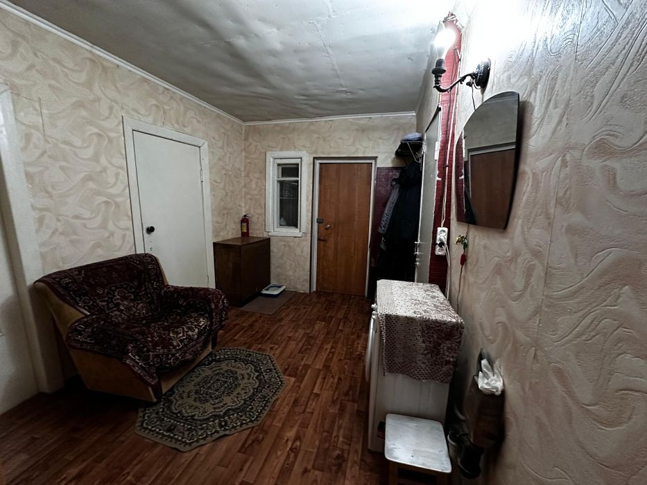 Продам квартиру в трехквартирном доме