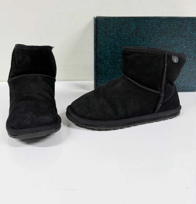 EMU Australia Wallaby