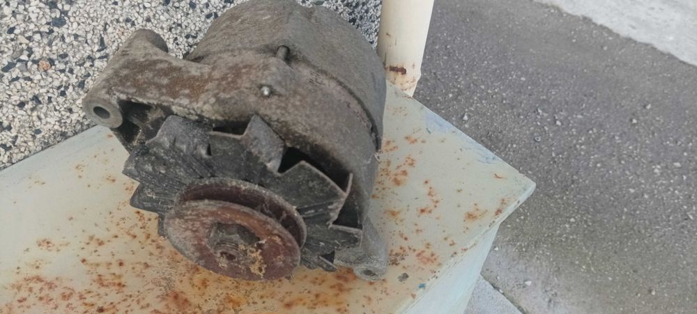 Генератор за Опел Аскона бензин