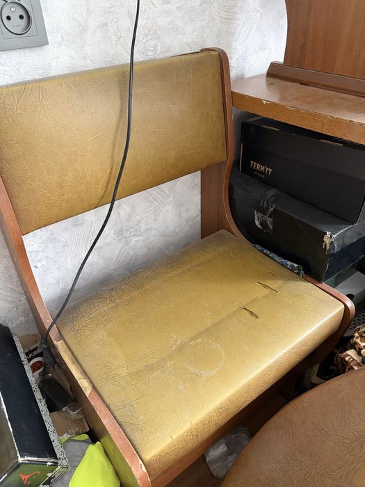 Угловая обеденная зона