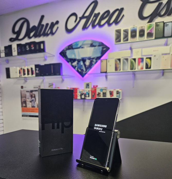 Samsung Z Flip 5 / Lavender / DeluxGSM