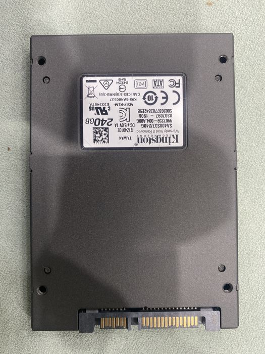SSD Kingston SA400S37 240 ГБ