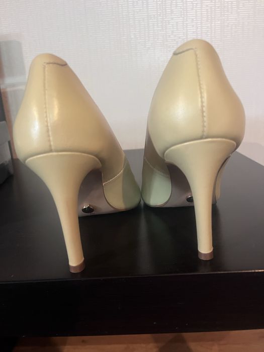 Официални дамски обувки