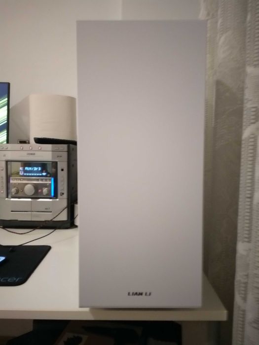 Carcasa Lian Li LANCOOL 205 Mid Tower White