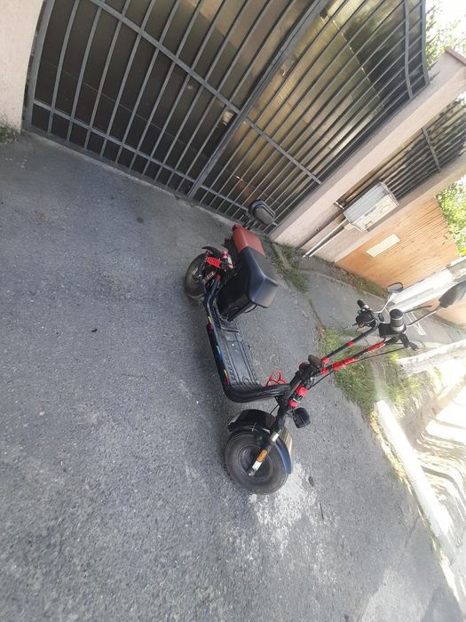 Vând scuter electric