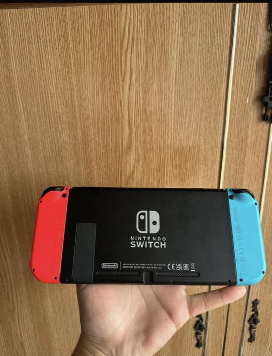 Nintendo Switch V2 cu accesorii