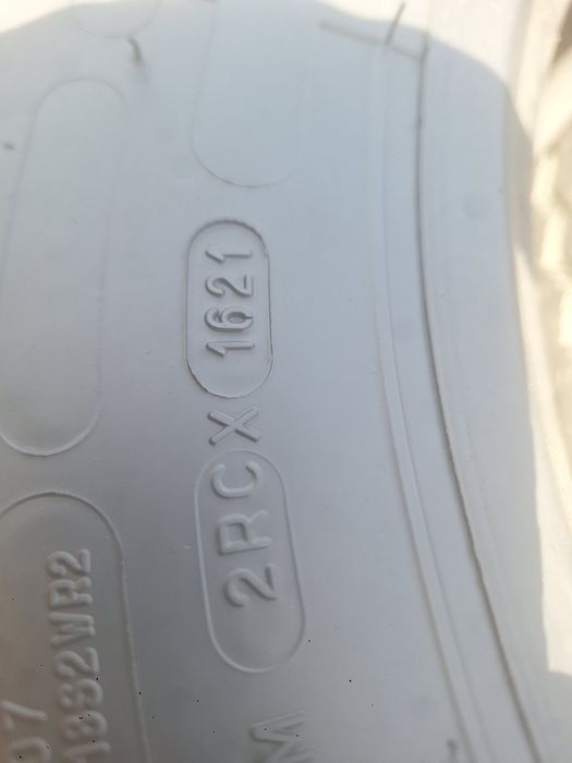 4 anvelope 10R 17.5 Michelin X Dot 2021