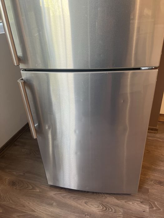 хладилник с фризер LG