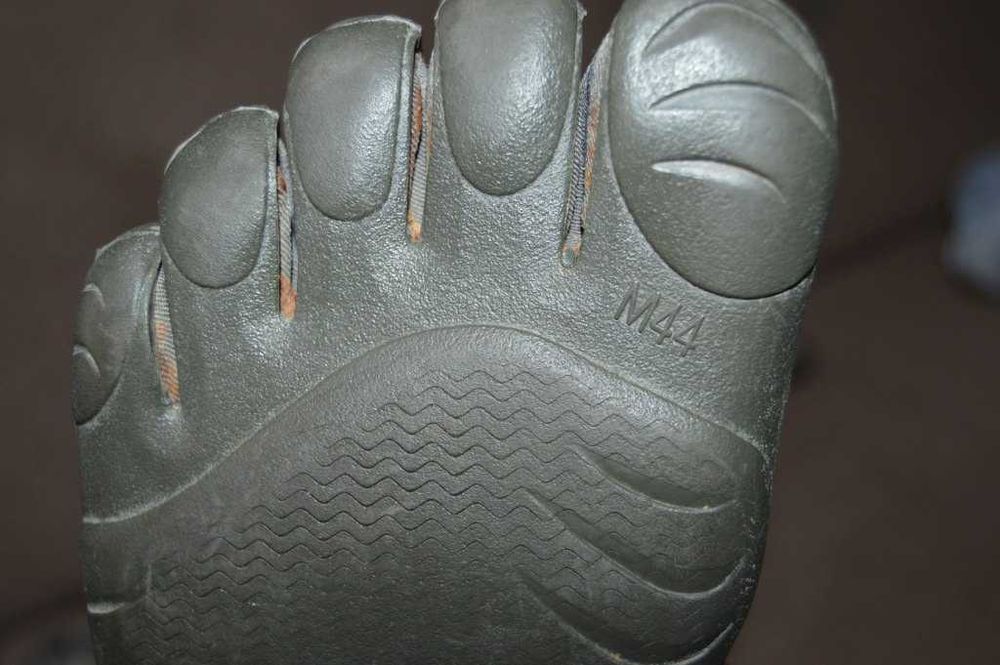 Incaltaminte alergare Fivefingers Vibram 44