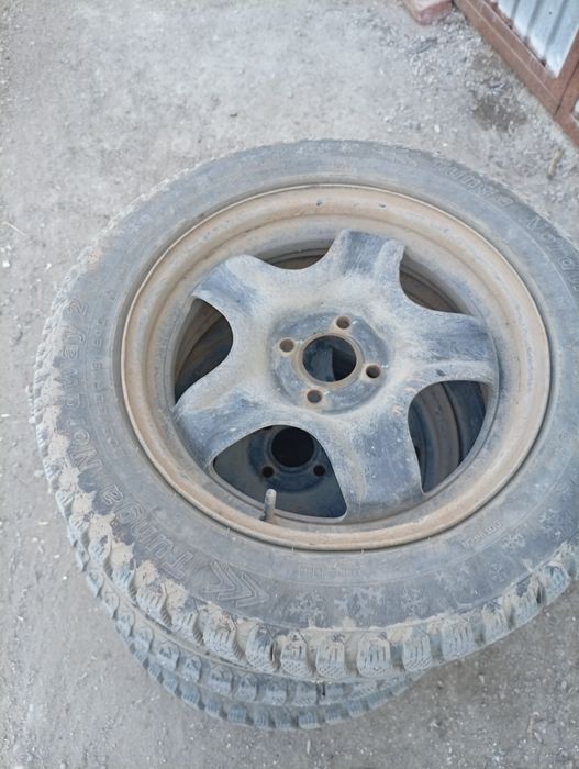 Продам диски комплект с резиной