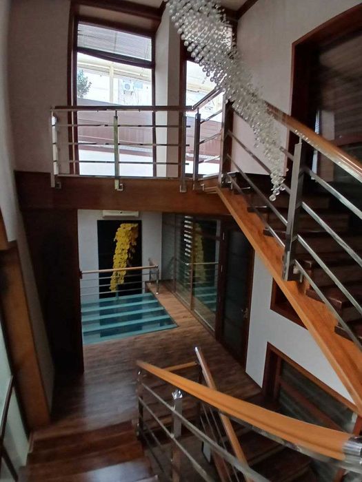 Ул.Никитина .Продам  эксклюзивный дом из 5 комнат  на 2.2 сотках.