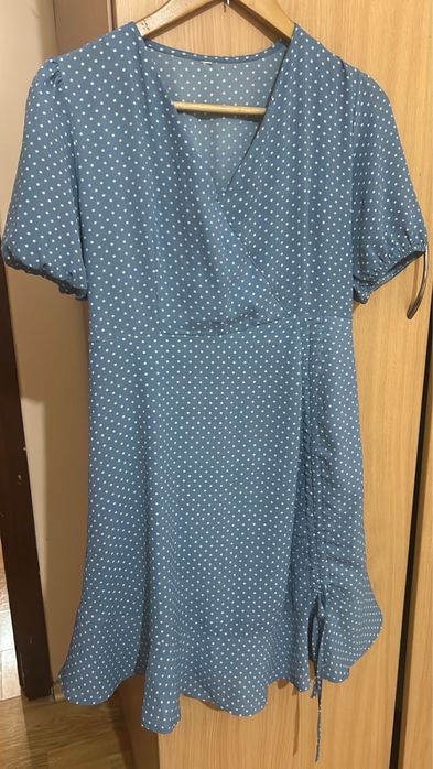 Платья разные размеры 42-44 М