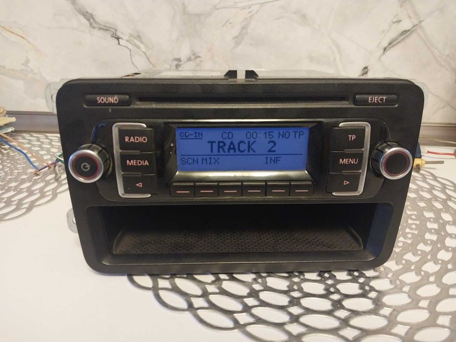 Radio/casetofon CD VW Golf 5/6, Passat B6 RCD210