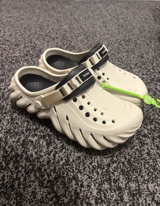 Crocs Echo Clog Bone/Black 39-40 NOI