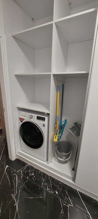 Дава се под наем Тристаен апартамент в София, Изток - 120 кв.м за 1600 € - Снимка #11