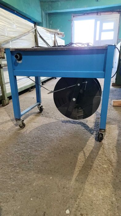 Mașină de legat cu bandă PP semi-automată – TP-202CE (2019)