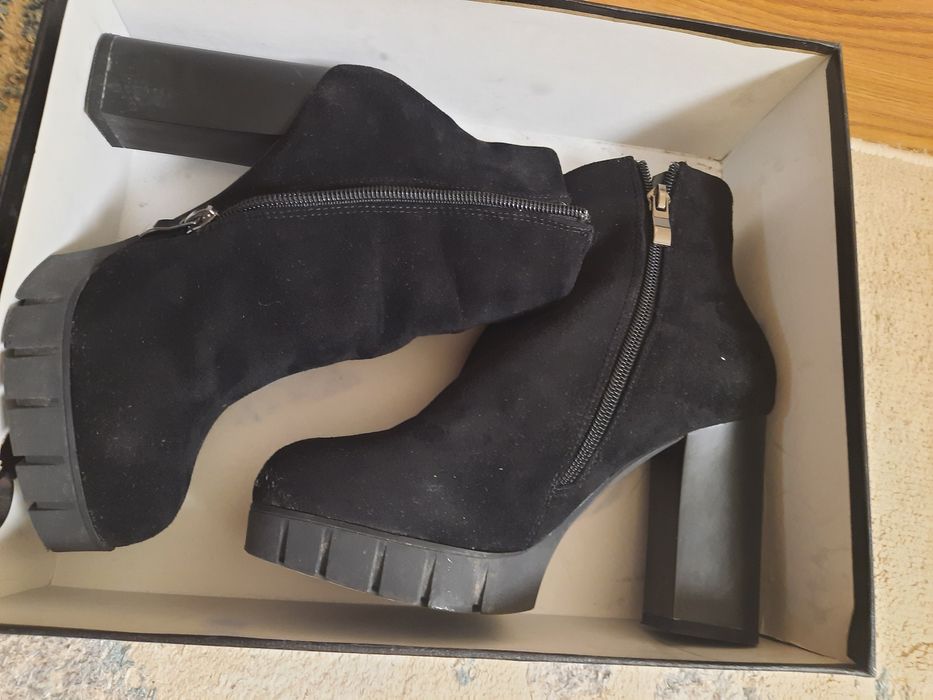 Продам зимние ботельоны