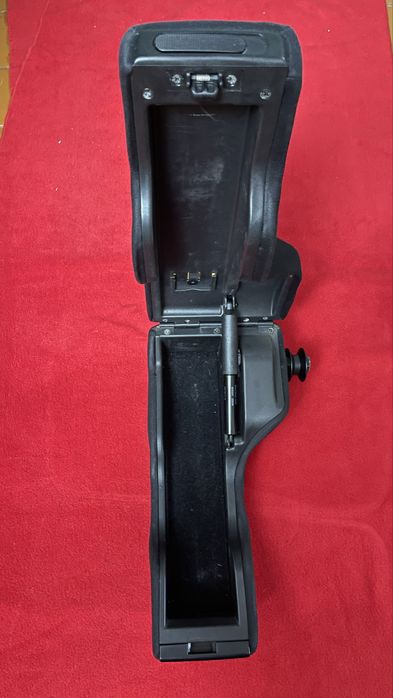 подлокотник Ауди