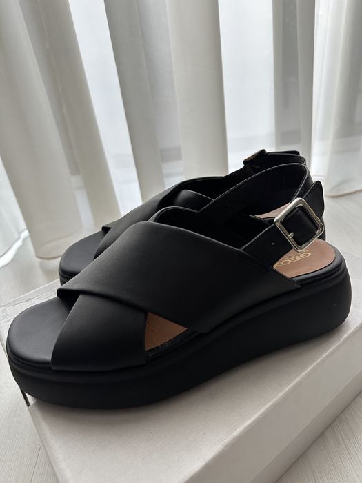 Sandale Geox din piele naturala