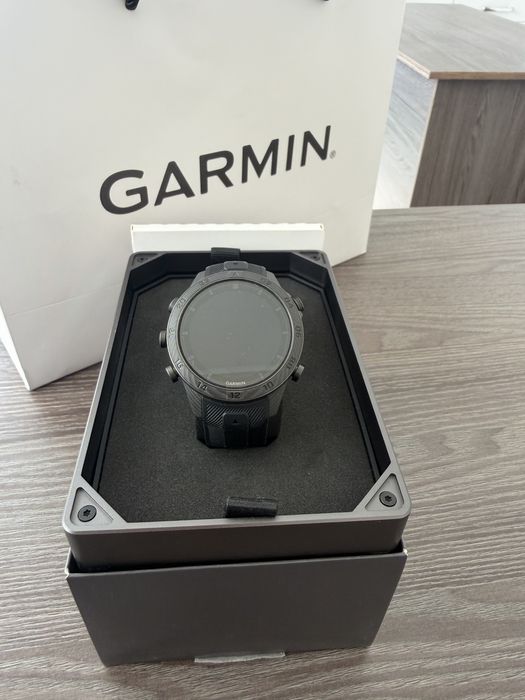 Garmin Marq Carbon Commander