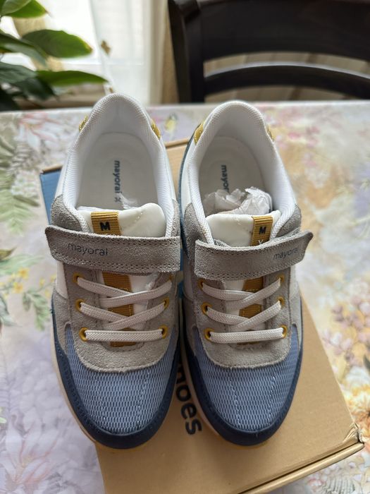 Маратонки майорал