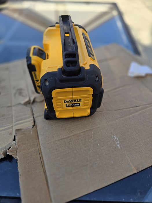 Boxa cu Bluetooth dewalt dcr011