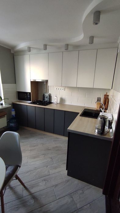 Кухонная мебиль.