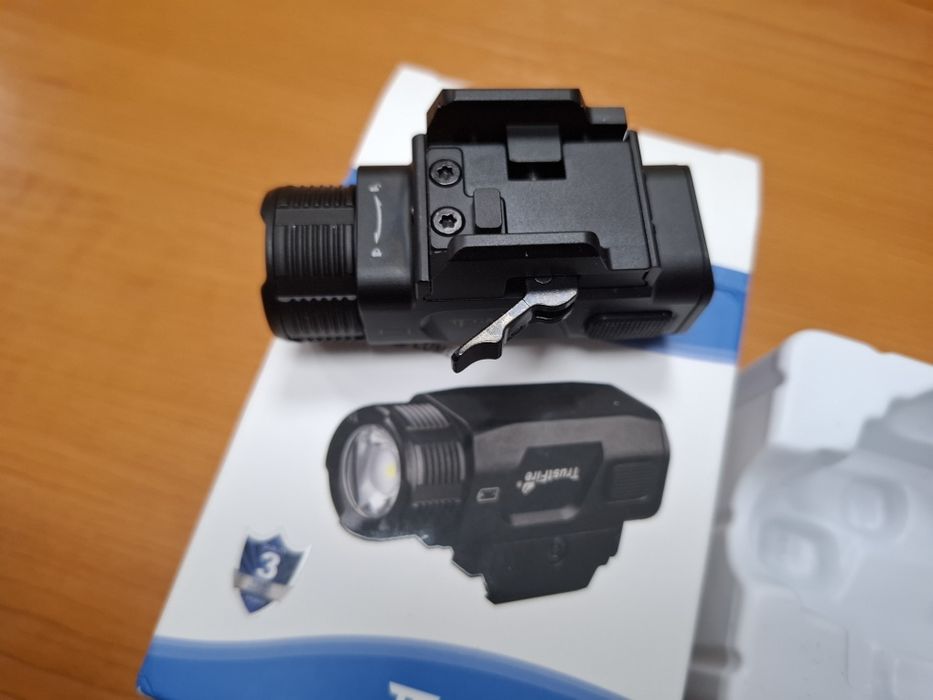 Фенер за пистолет TrustFire
