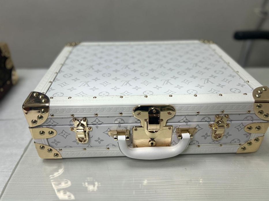 Чемодан для косметики