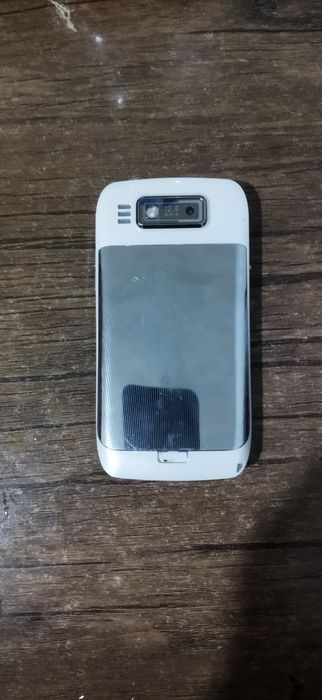 Нокиа е72 под оргинал сотилади