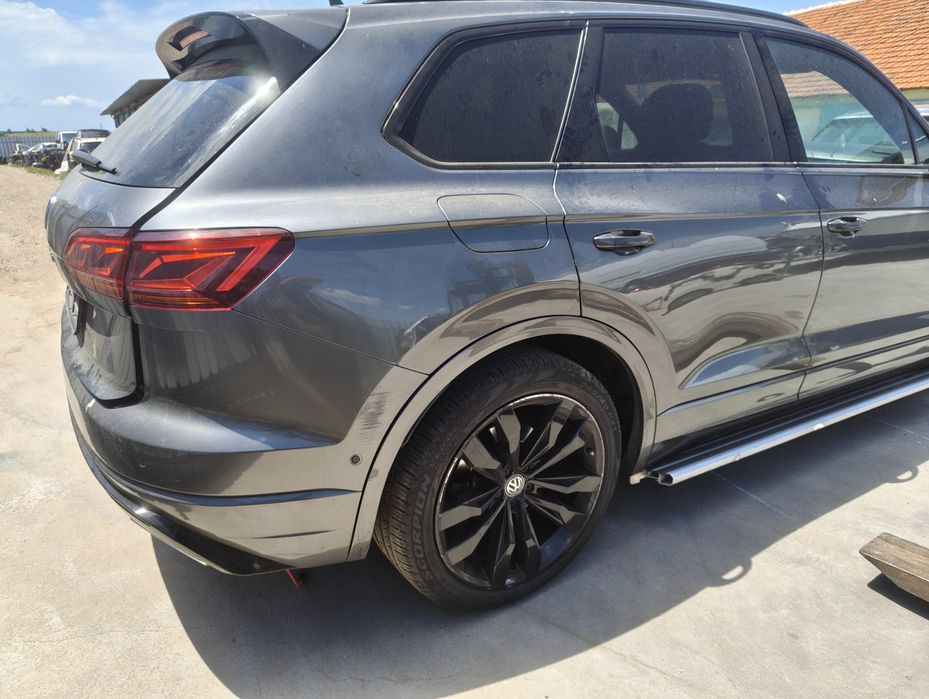 VW Touareg cr7 3.0tdi 2019 на части