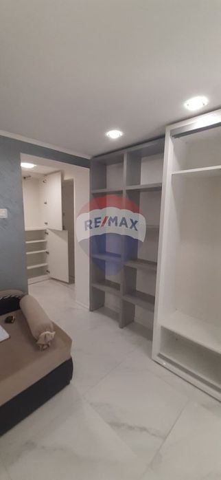 Дава се под наем Ателие в Варна, Лятно кино Тракия - 33 кв.м за 229.5 € - Снимка #3