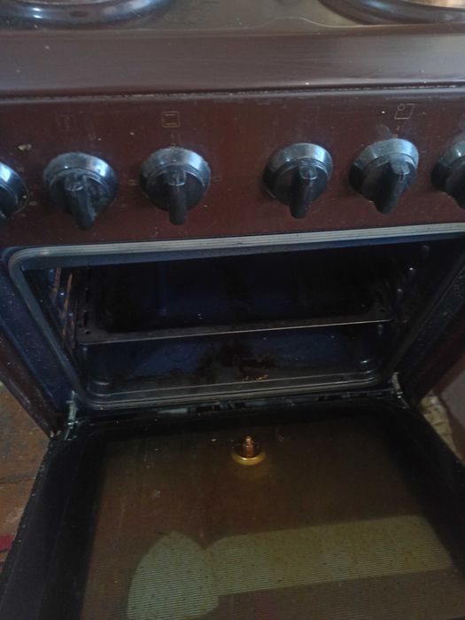 Продается электрическая плита