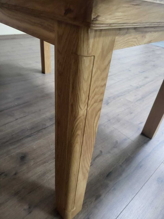 Дървена трапезна разтегателна маса 100 % масивен дъб за 6 - 8 човека